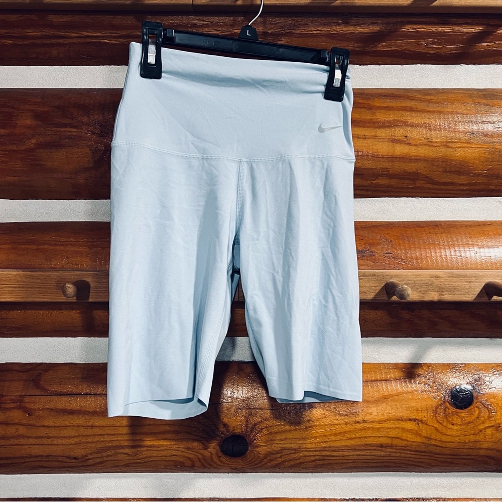 Nike Zenvy Women's‎ Soft Blue Bike Shorts XS